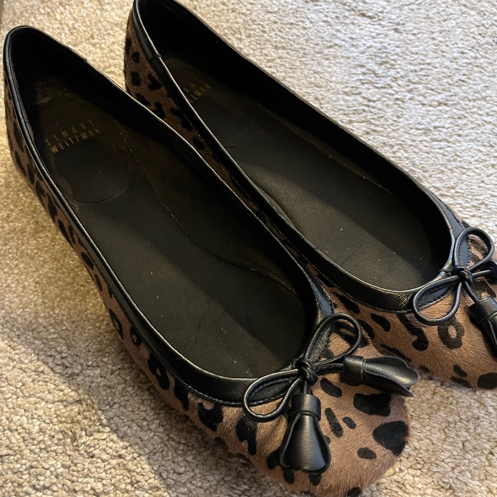 Stuart Weitzman leopard calf skin flats.